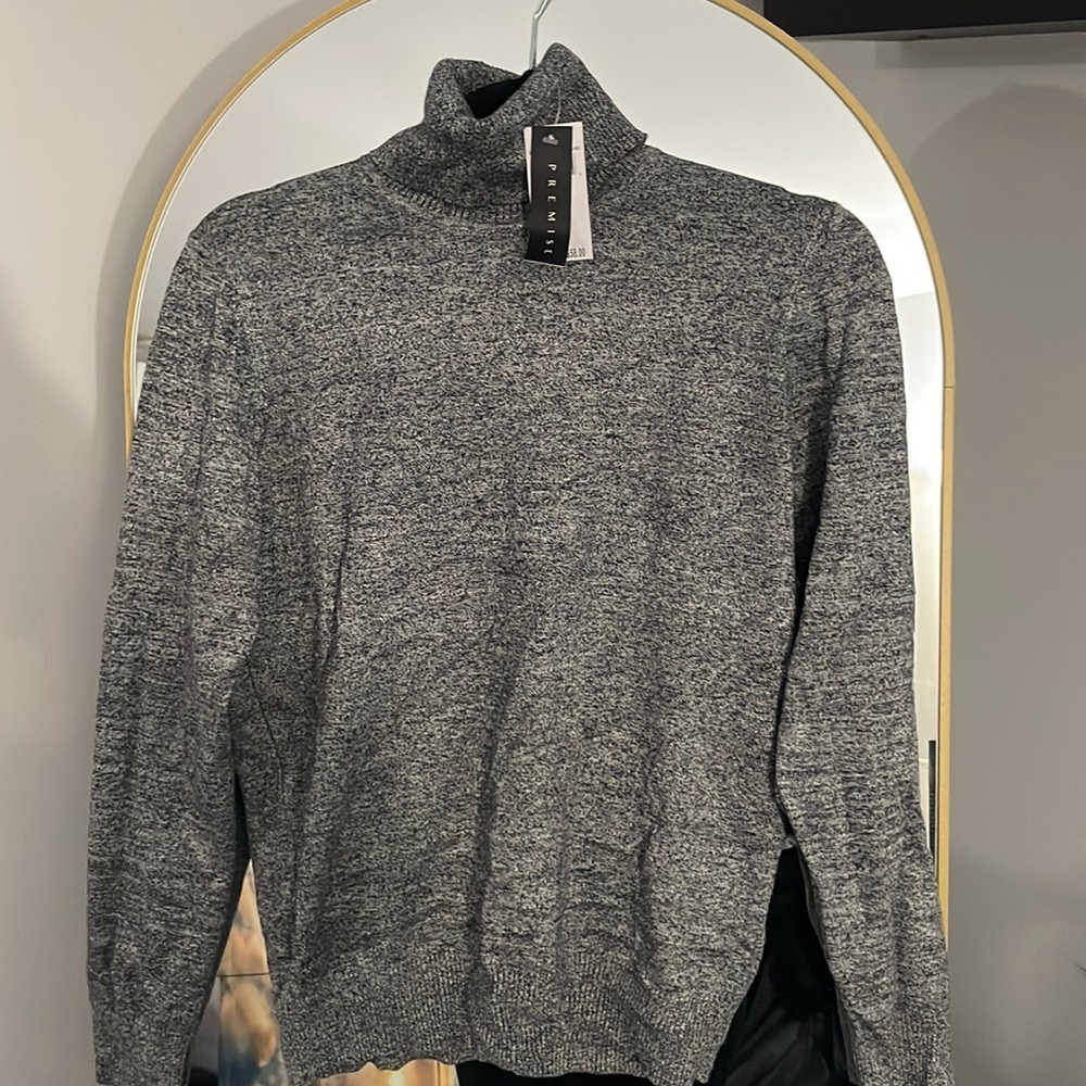 Turtlneck sweater.